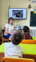 Заседание киноклуба: "Солдатская лампа" зажгла детские сердца Заседание киноклуба: "Солдатская лампа" зажгла детские сердца.