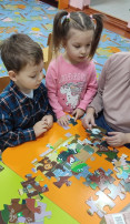 Пазлы собираем дружно Пазлы собираем дружно.